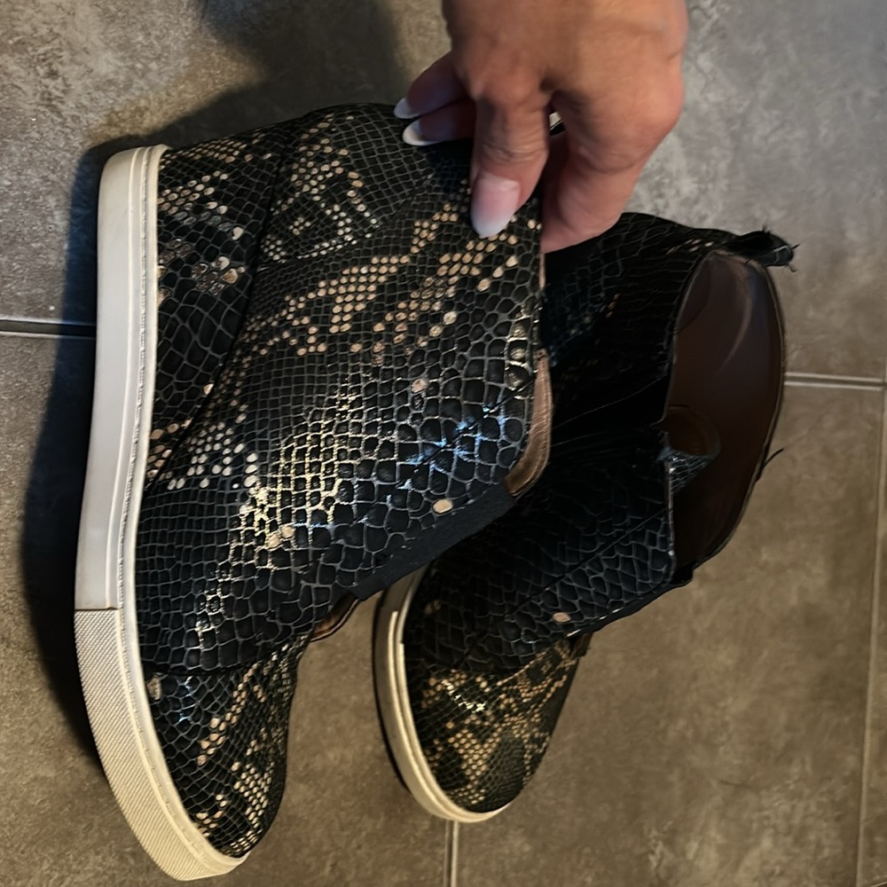 Paolo side zip wedge booties. Snake skin pattern black and gold - Picture 3 of 6